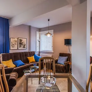 Colorful Two Bedroom Next To Serdika Center Sofia